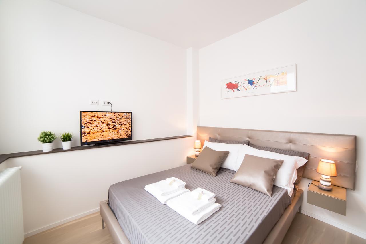 Rent In Rome Valentino'S Luxury Apartment Exterior photo